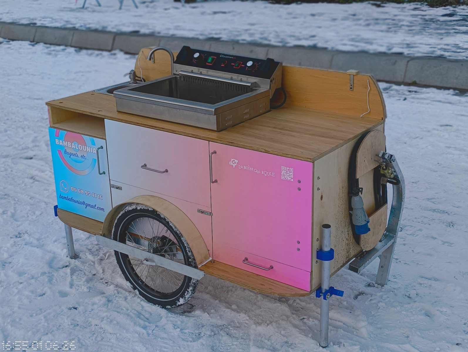 vélo stand cuisine.webp